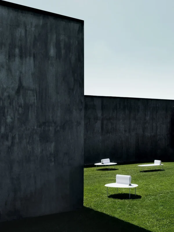 Banco contemporáneo SOFTER THAN STEEL - Desalto - Imagen 4