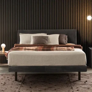 Cama de Estilo Clásico Contemporáneo (Tonos Tierra y Manta) - Pianca