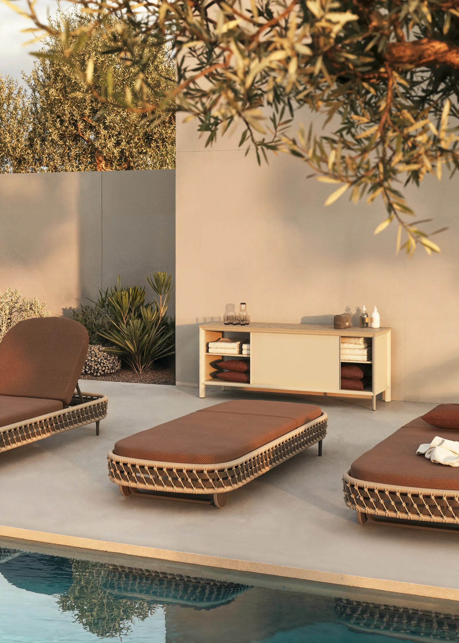 Tumbona Lounge Trenzada (Tonos Terracota y Arena) - SKDL Studio