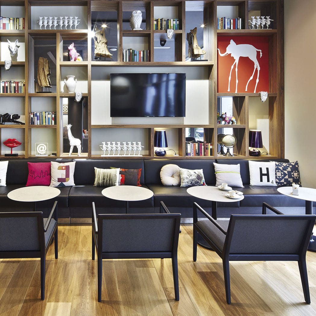 Silla de restaurante contemporánea CARLOTTA - Andreu World - Imagen 4