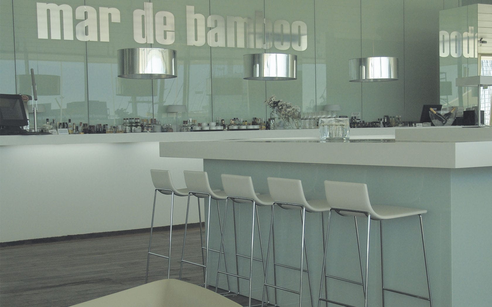 Silla de bar de diseño LINEAL - Andreu World - Imagen 6