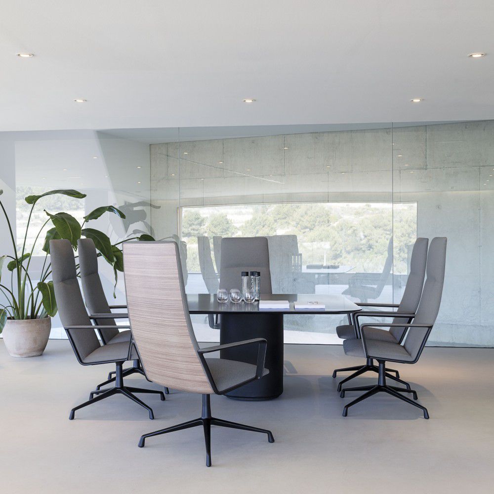 Silla contemporánea CAPRI - Andreu World - Imagen 3