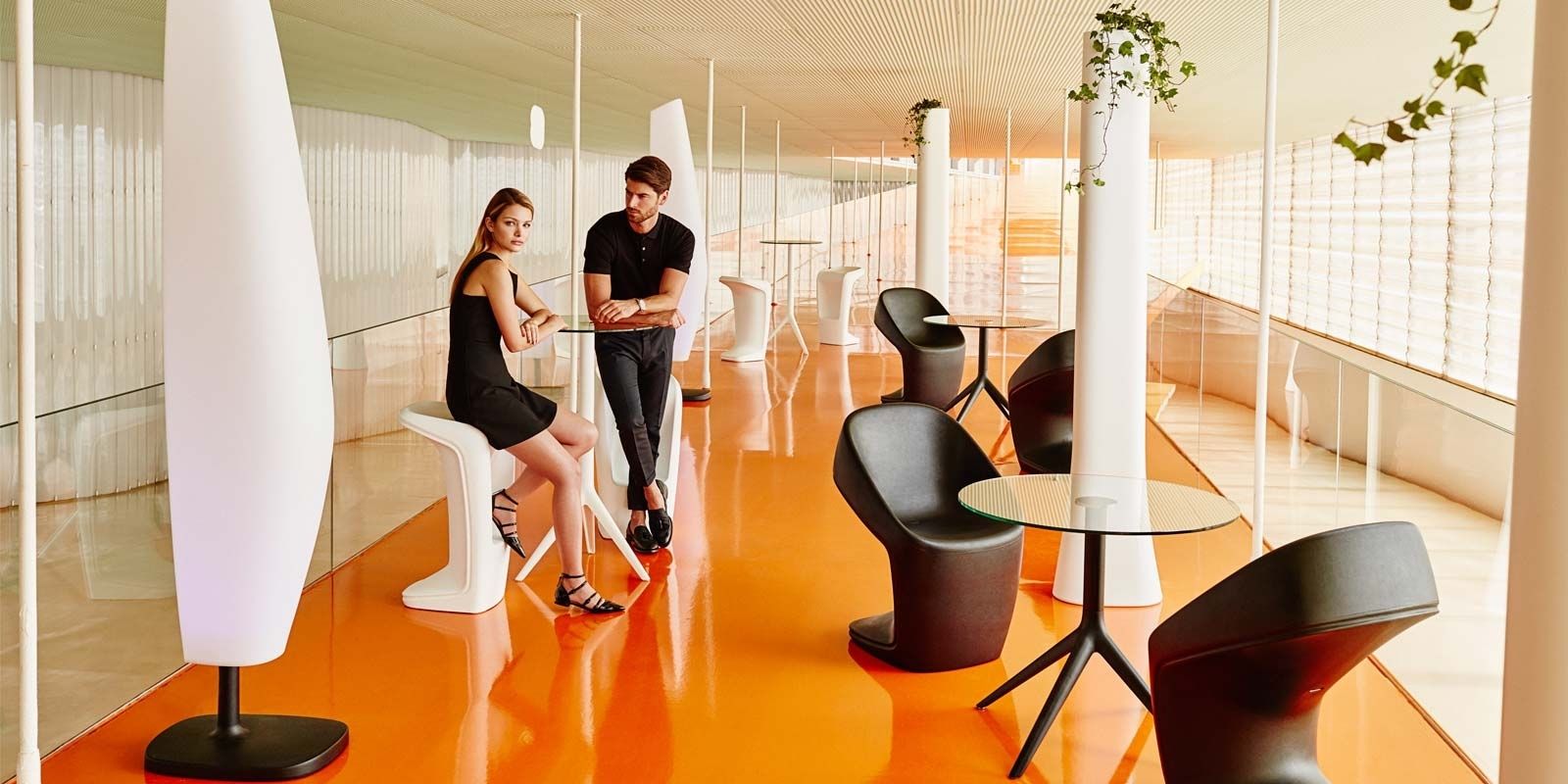 Silla de diseño original UFO - Vondom - Imagen 2