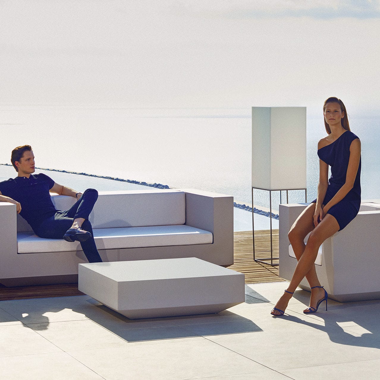 Mesa de centro contemporánea VELA - Vondom - Imagen 2