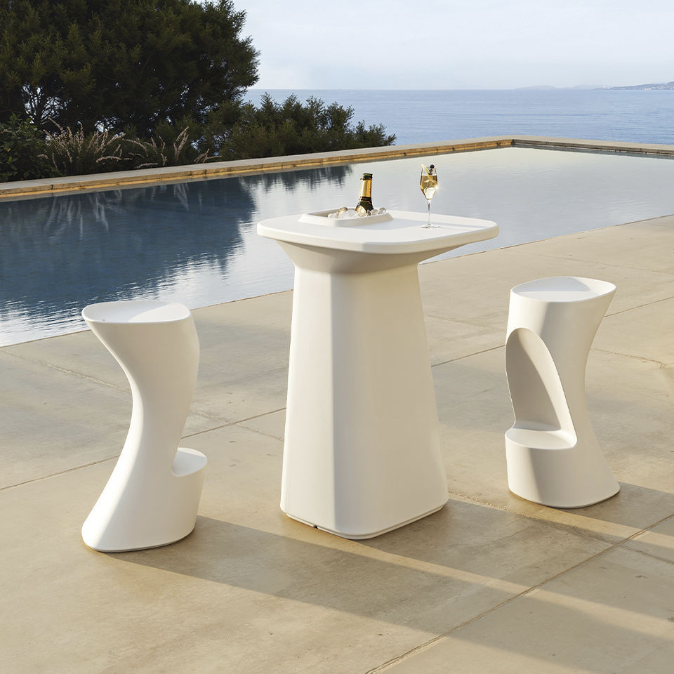 Mesa alta de diseño original NOMA - Vondom