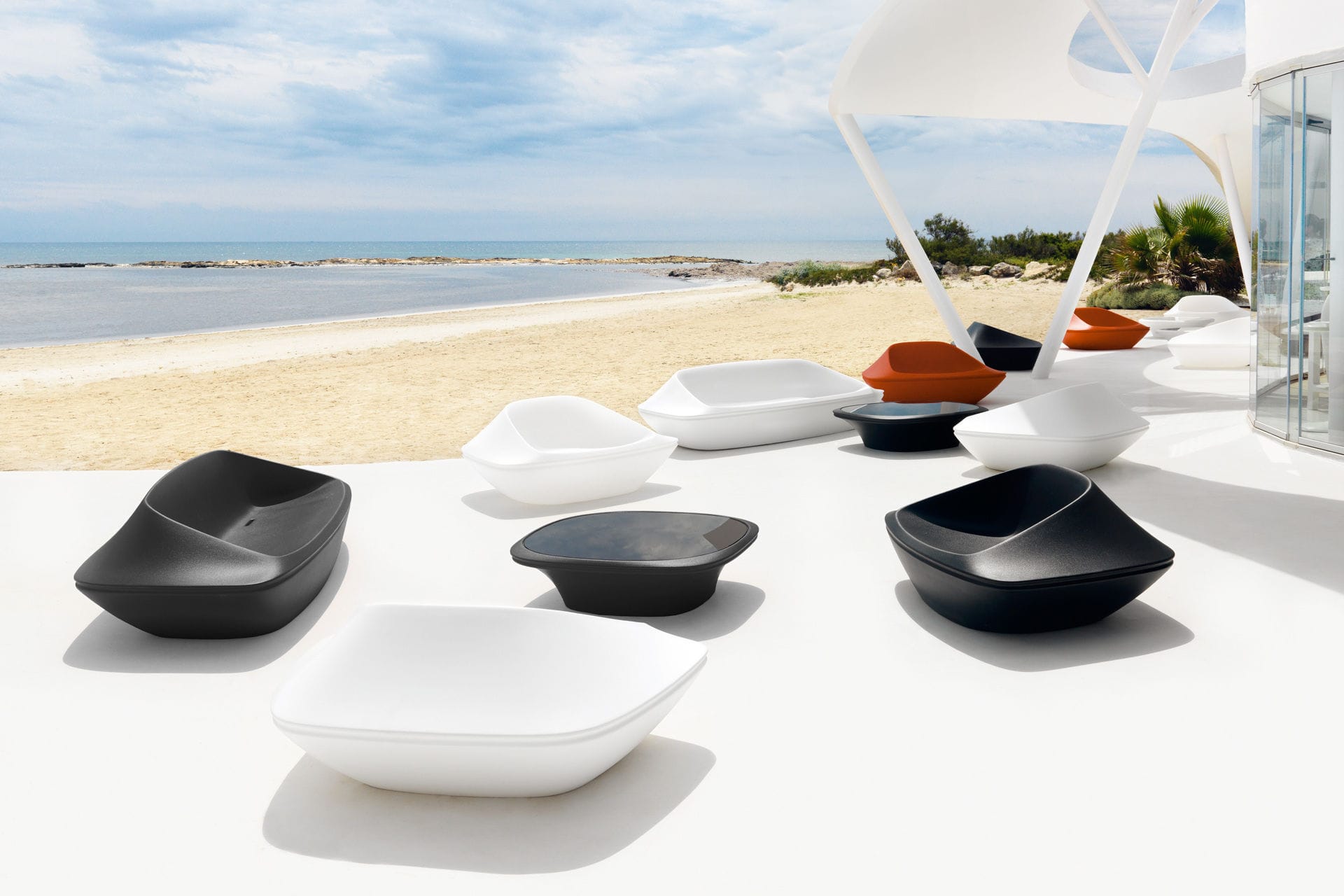 Sofá contemporáneo UFO - Vondom - Imagen 4