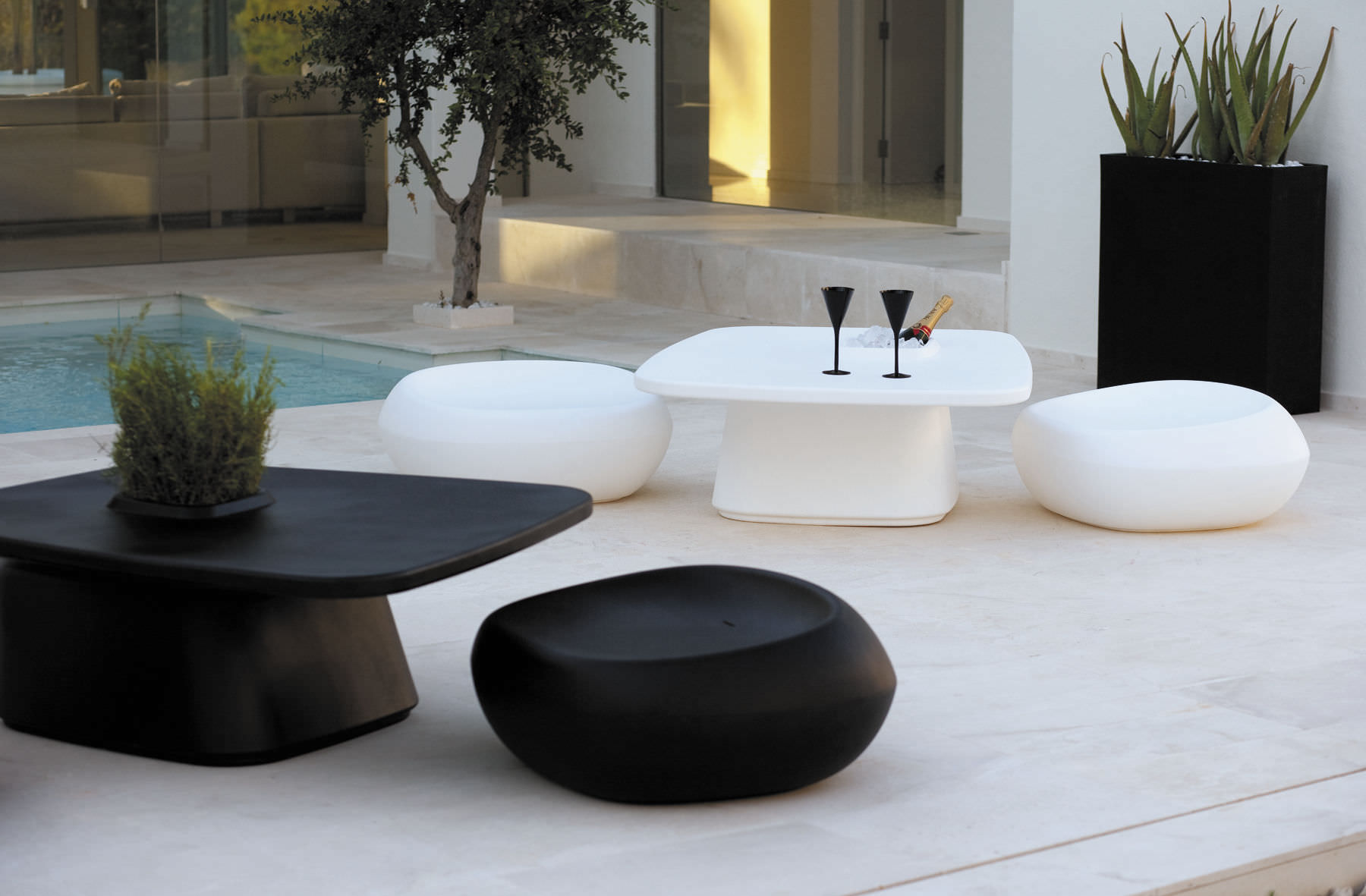 Mesa de centro contemporánea NOMA - Vondom - Imagen 2
