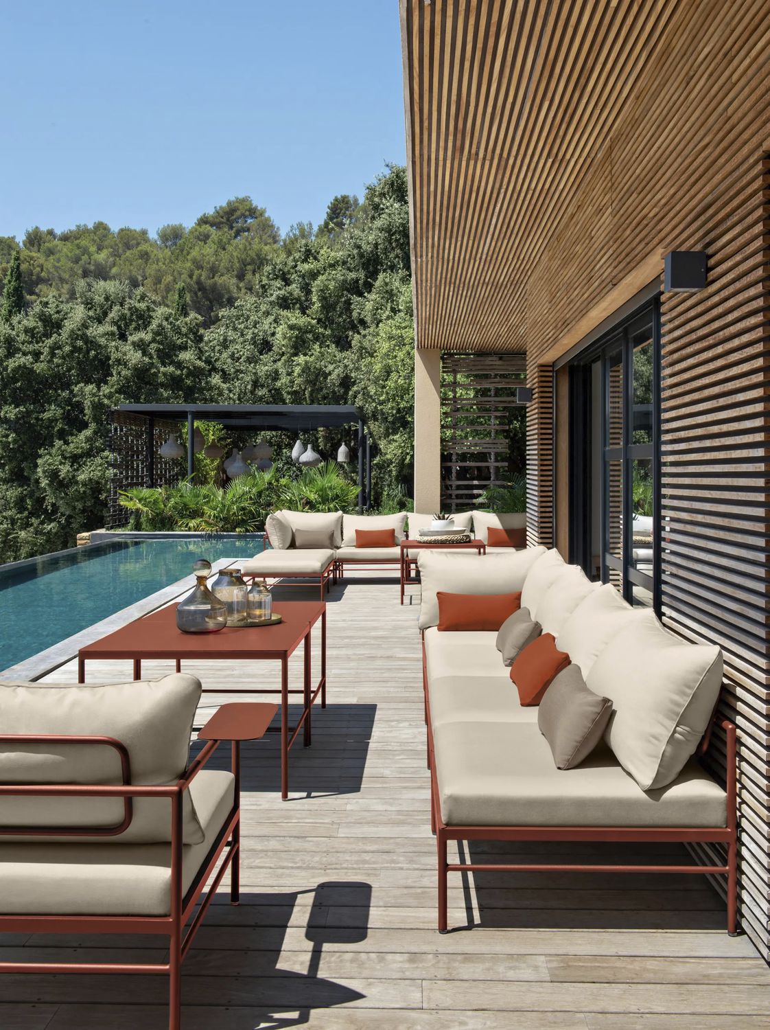 Sillón contemporáneo RIVAGE con reposabrazos - Fermob - Imagen 2